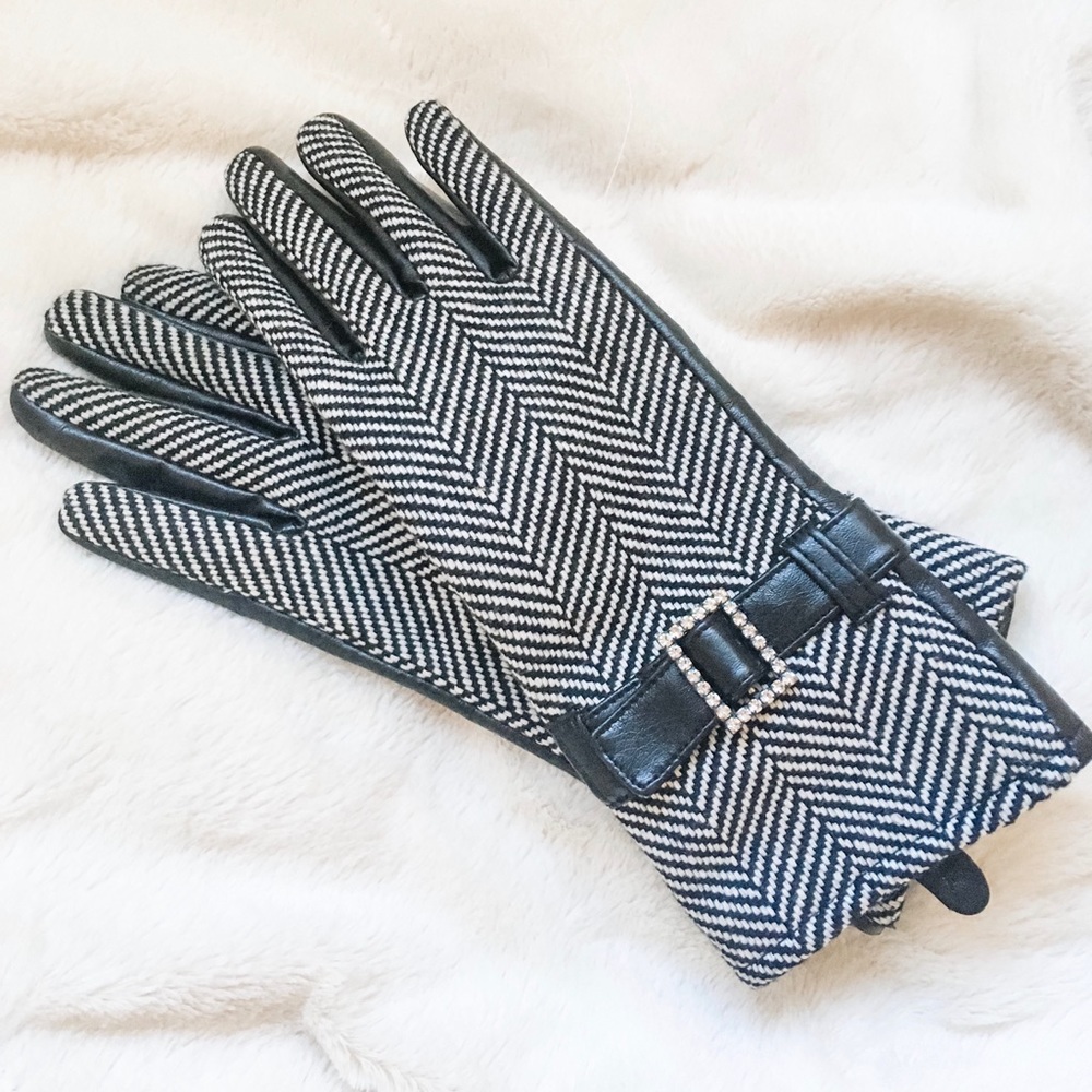 Ladies Leather & Knit Fabric Gloves